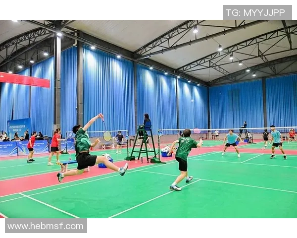 成都羽毛球队挑战赛背后的成长历程与奋斗精神分享